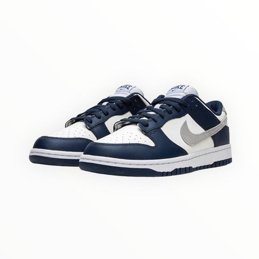 Nike Dunk Low - Summit White Midnight Navy